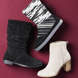 Tom's LIKE NEW perforated boots